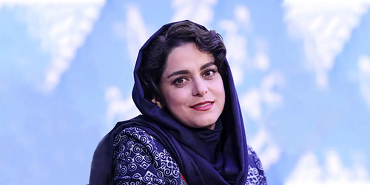 غزل شاکری بر مزار صائب تبریزی