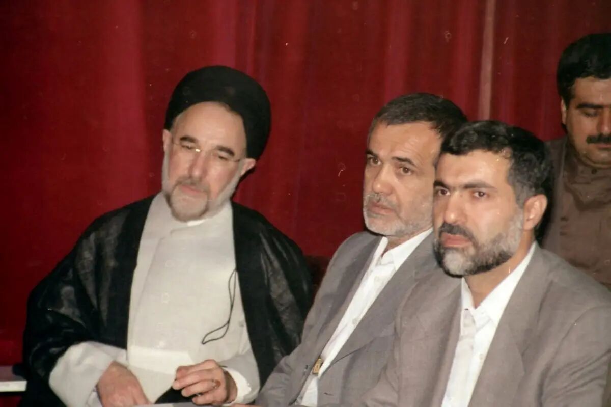 عکس زیرخاکی از لاریجانی، خاتمی و پزشکیان