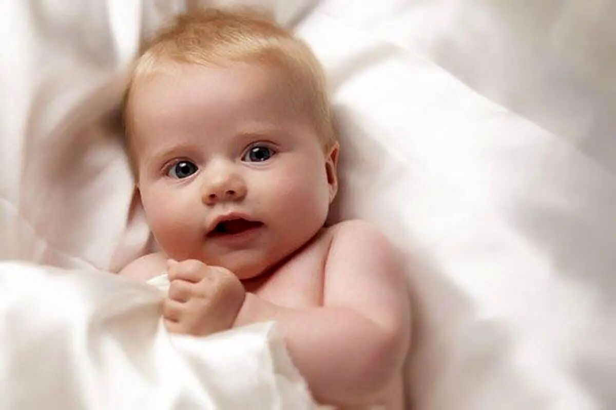 نوزاد چگونه می فهمد به چه کسی اعتماد کند؟
