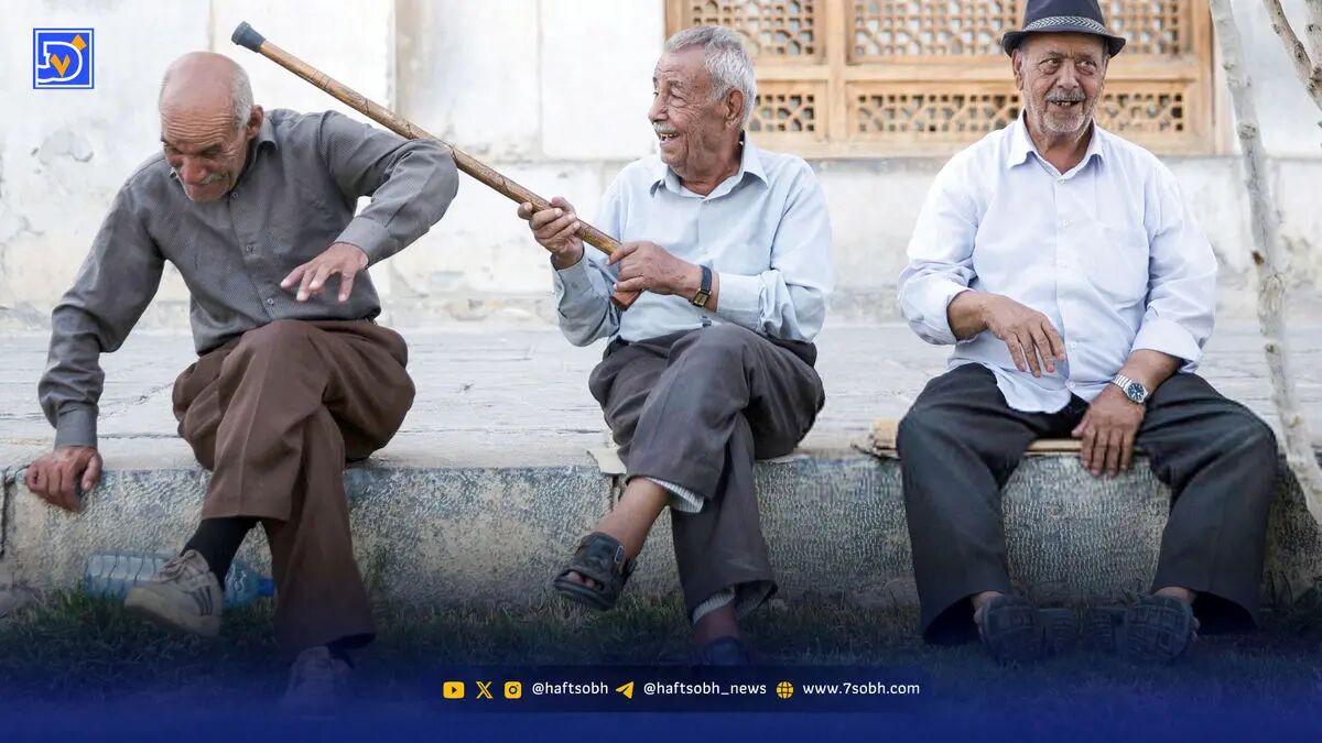 اقتصاد پیر روی صندلی چرخدار