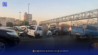 تصادف زنجیره‌ای در آزادگان؛ ترافیک سنگین در مسیر غرب به شرق