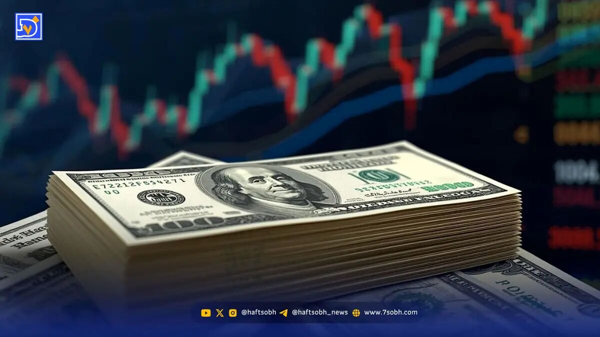 سقوط قیمت دلار در بازار آزاد