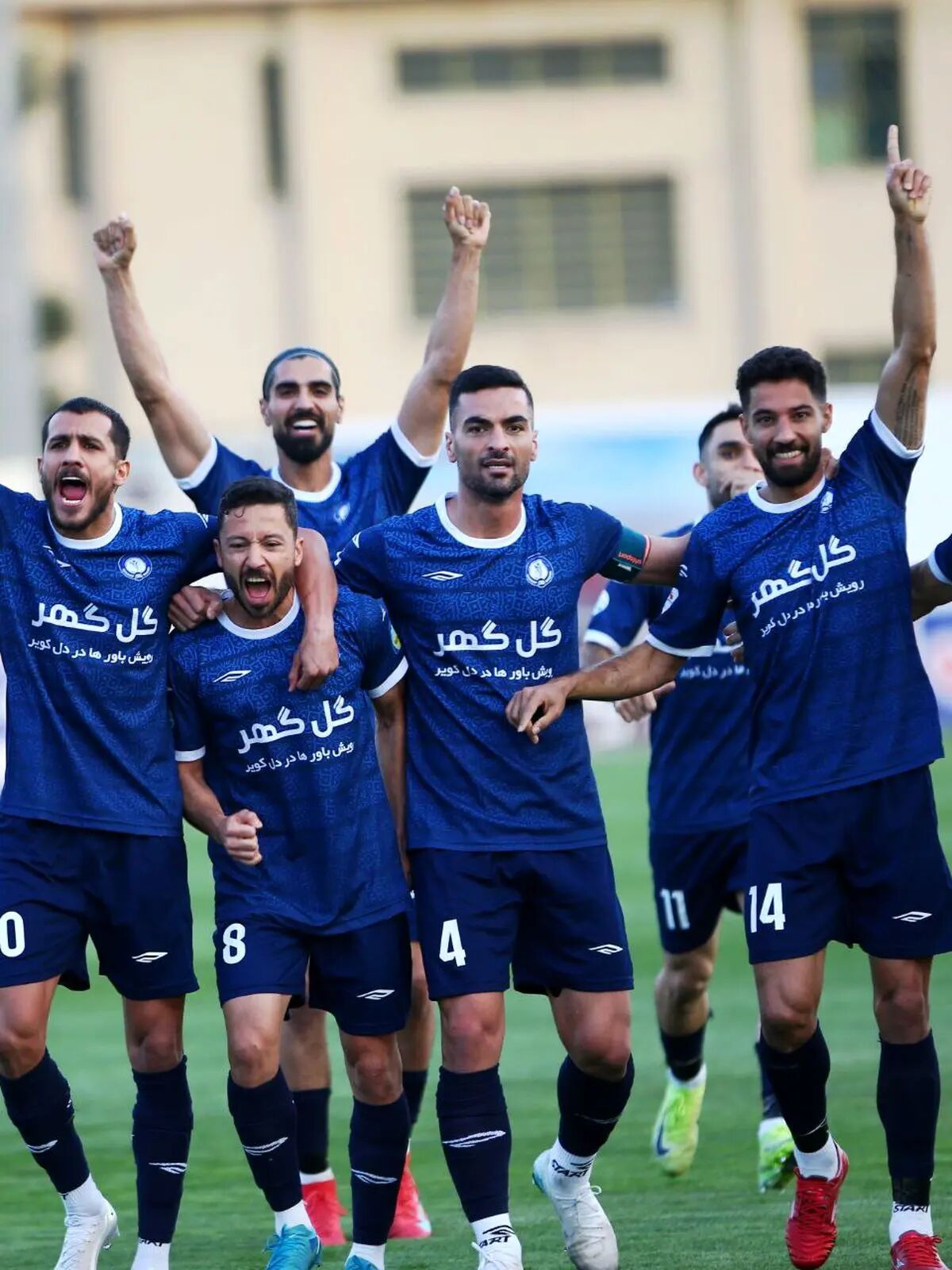 گل گهر در صدر و استقلال در رتبه سوم جدول لیگ برتر