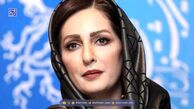 نگاهی به دکوراسیون راه پله خانه شقایق دهقان به سبک سنتی و تمام چوب که آدم رو یاد خونه های قدیمی و باصفا میندازه/ پسر کپی پیست پدر شده!