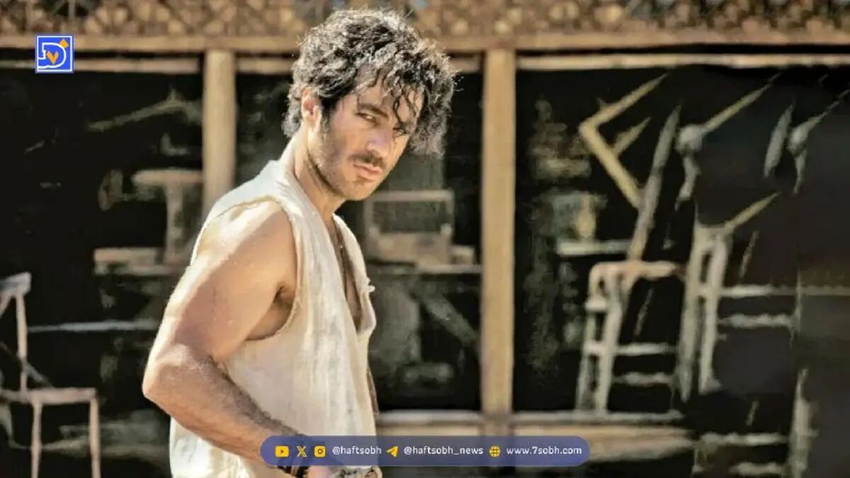 سلفی جذاب «رحیم نجار» بامداد خمار؛ نوید پورفرج در کنار طرفدارانش!