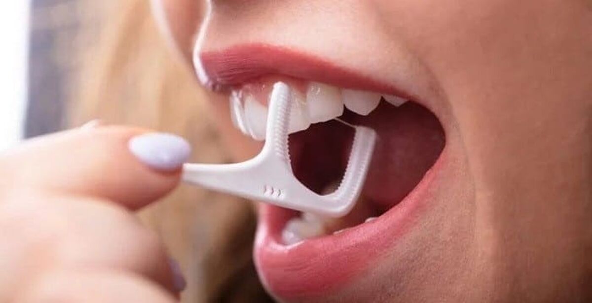 صبح از «نخ دندان» استفاده کنیم یا شب؟