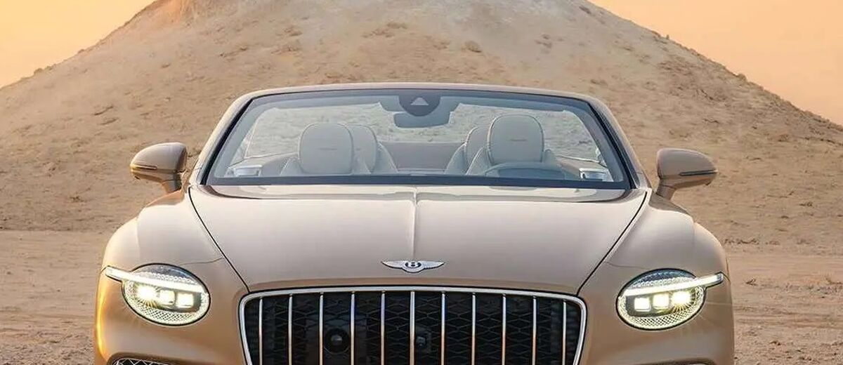 بنتلی آزور؛ لوکس هیبریدی با الهام از غروب خلیج فارس