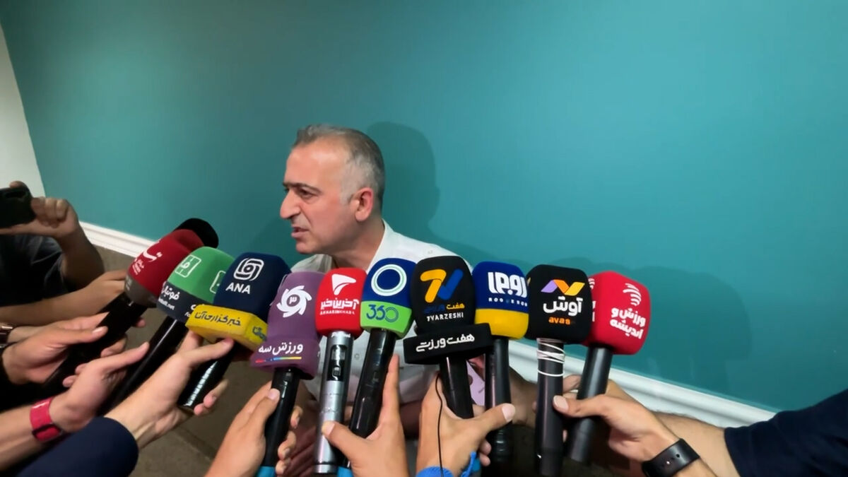 کنایه کمالوند به رضائیان: بازیکن ۲۰۰ میلیاردی داشتیم، در جمع هشت تیم جام جهانی بودیم!