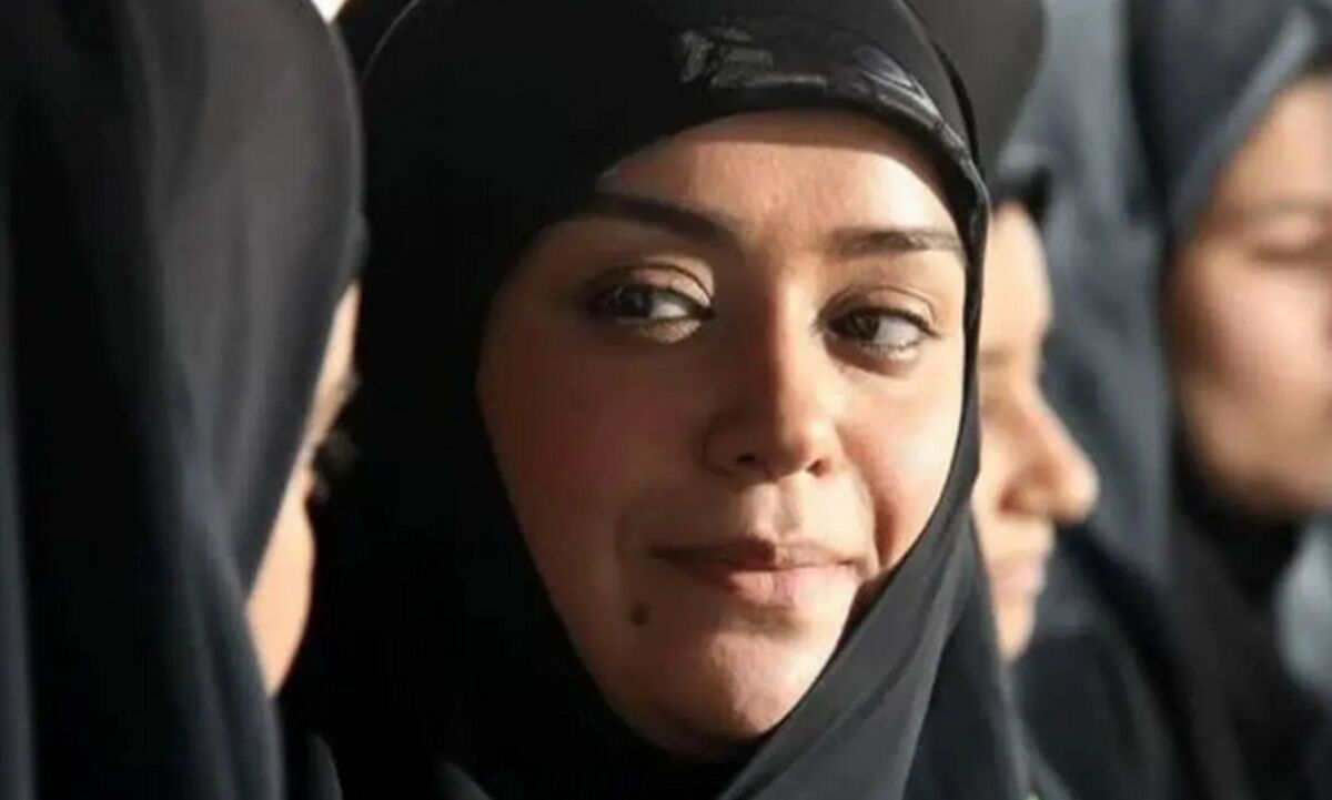 الهام چرخنده در 37 سالگی و در کنار پسرش ارسطو