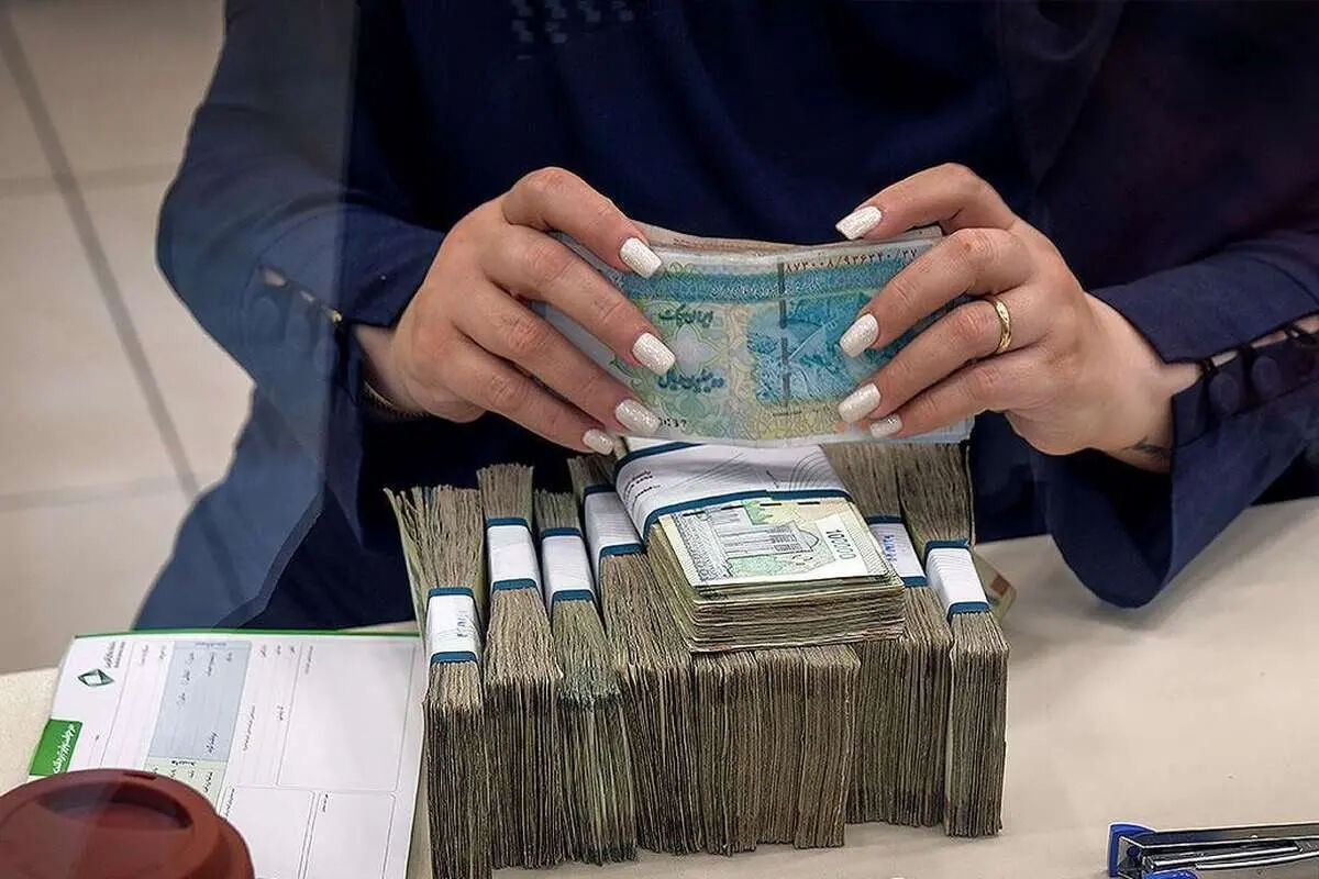 عیدی کارمندان و بازنشستگان چه زمانی واریز می‌شود؟