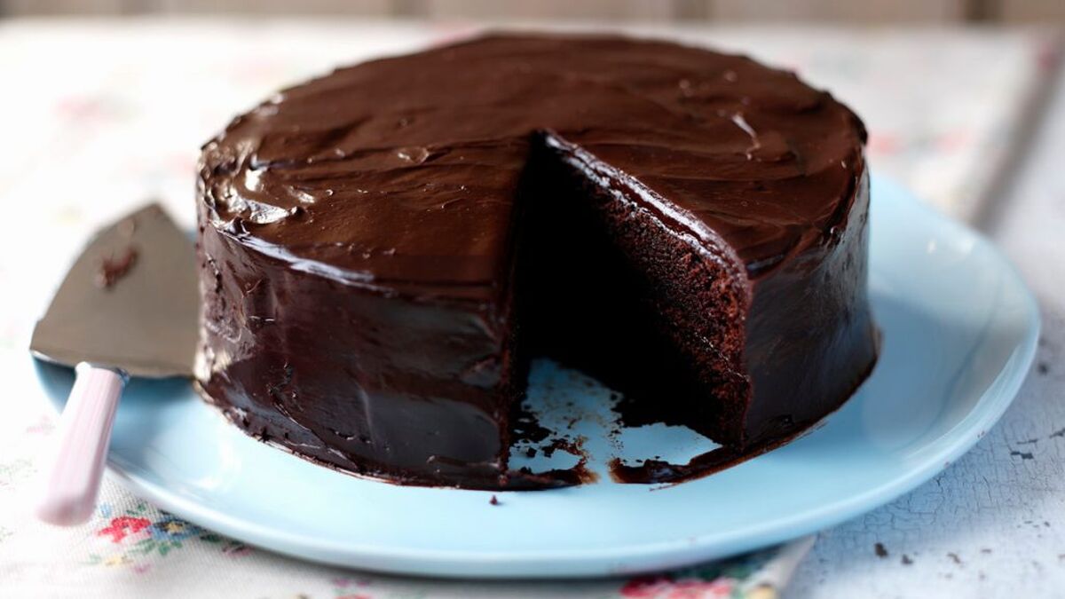 طرز تهیه کیک شکلاتی خوشمزه