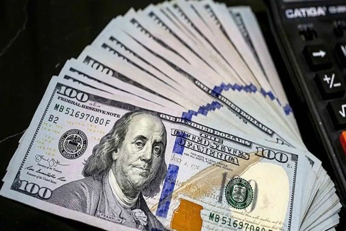 قیمت دلار امروز جمعه 1 اسفند 1404 / دلار بالا و بالاتر