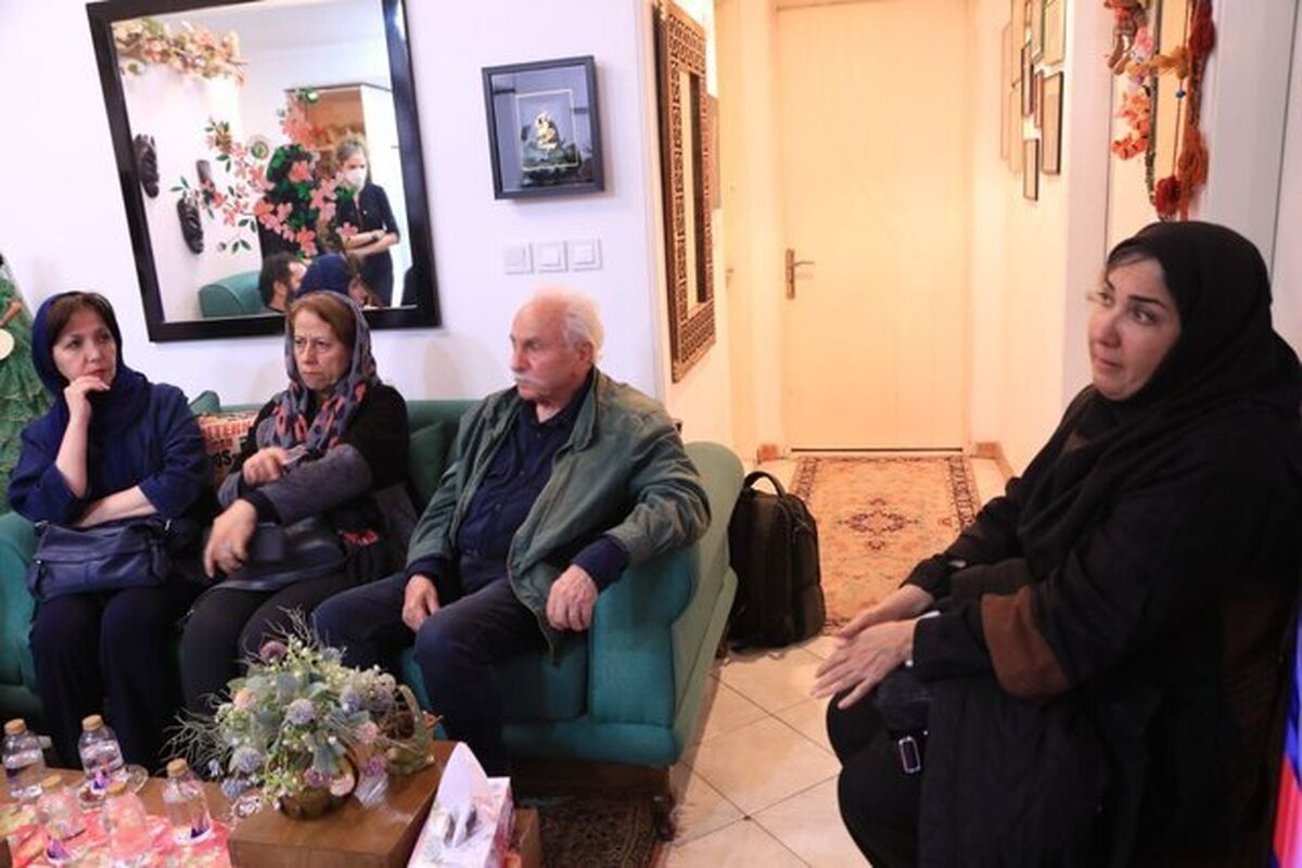 زندگینامه هستی مرزبان دختر هادی مرزبان