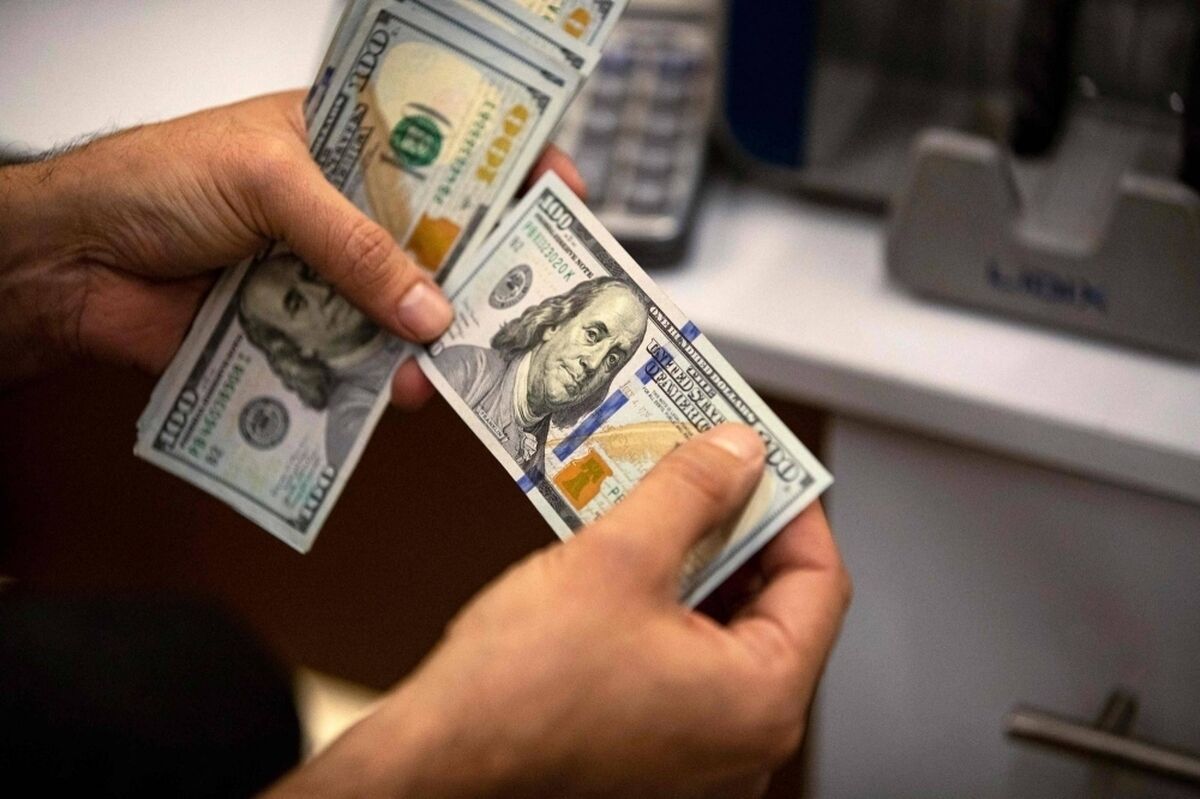 پیش بینی قیمت دلار امروز ۹ اسفند ۱۴۰۴