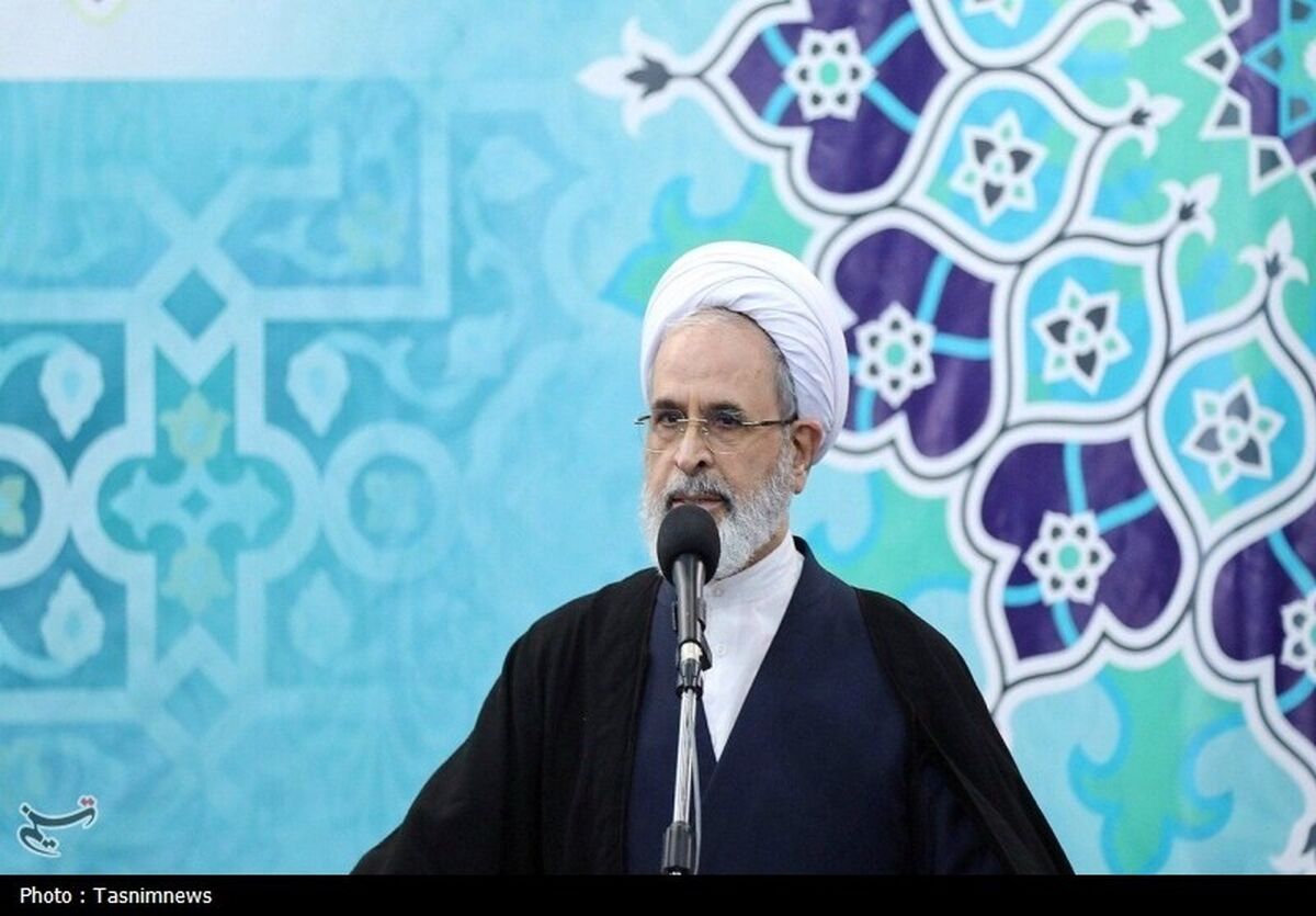 آیت الله اعرافی: با کمک مردم می توان از موقعیت فعلی عبور کرد