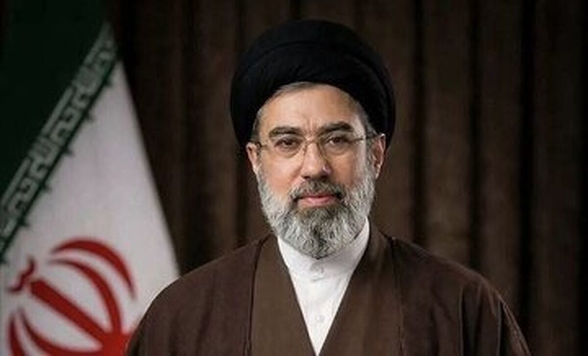 مروری بر زندگی و فعالیت‌های آیت‌الله سیدمجتبی خامنه‌ای + اینفوگرافی