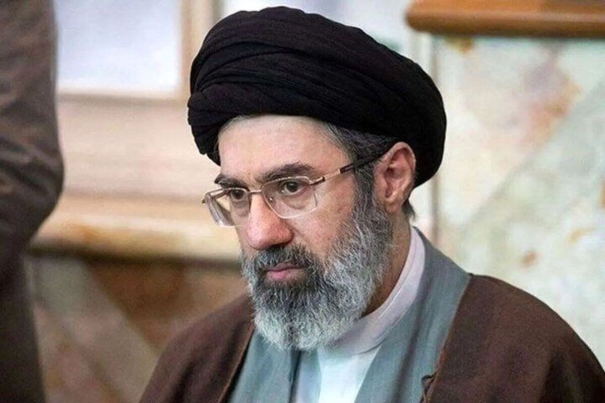عکس | دست‌خط رهبر شهید انقلاب برای آیت الله سید مجتبی حسینی خامنه‌ای