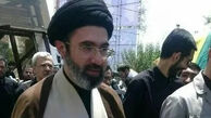 «آیت الله سیدمجتبی خامنه‌ای» رهبر سوم انقلاب اسلامی به همراه دخترشان در راهپیمایی 10 سال پیش