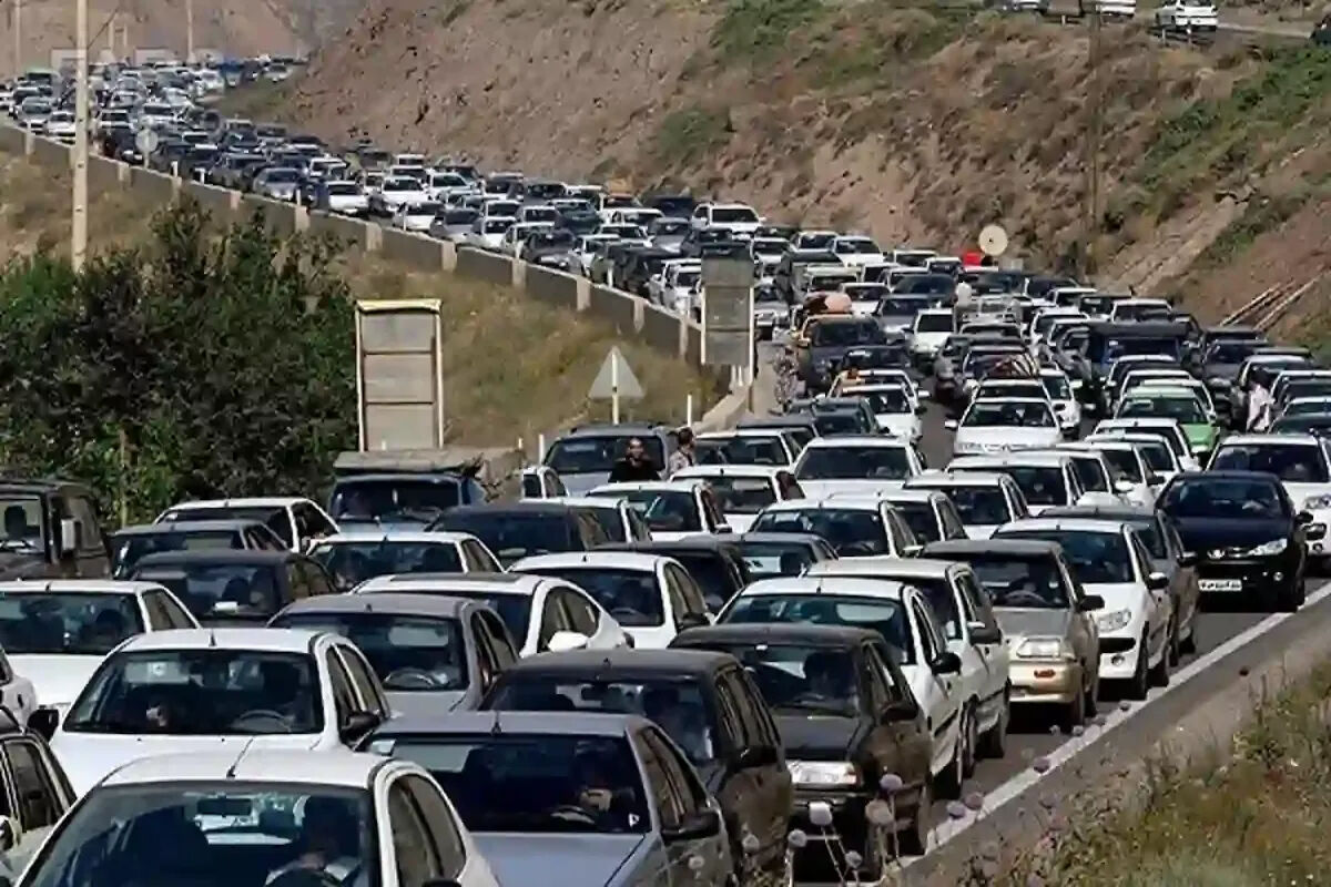 بازگشایی دوطرفه جاده چالوس پس از ۱۱ ساعت انسداد