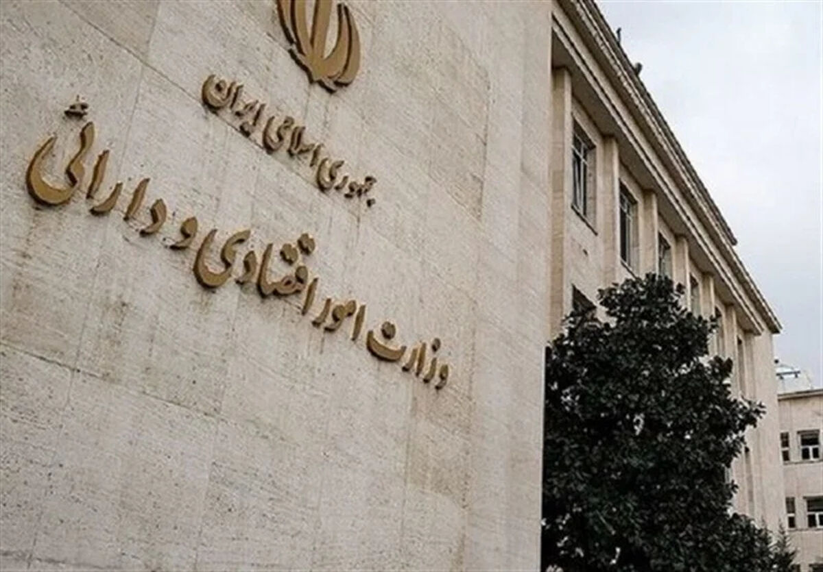 تأمین کالاهای اساسی در اولویت مناطق آزاد قرار گرفت