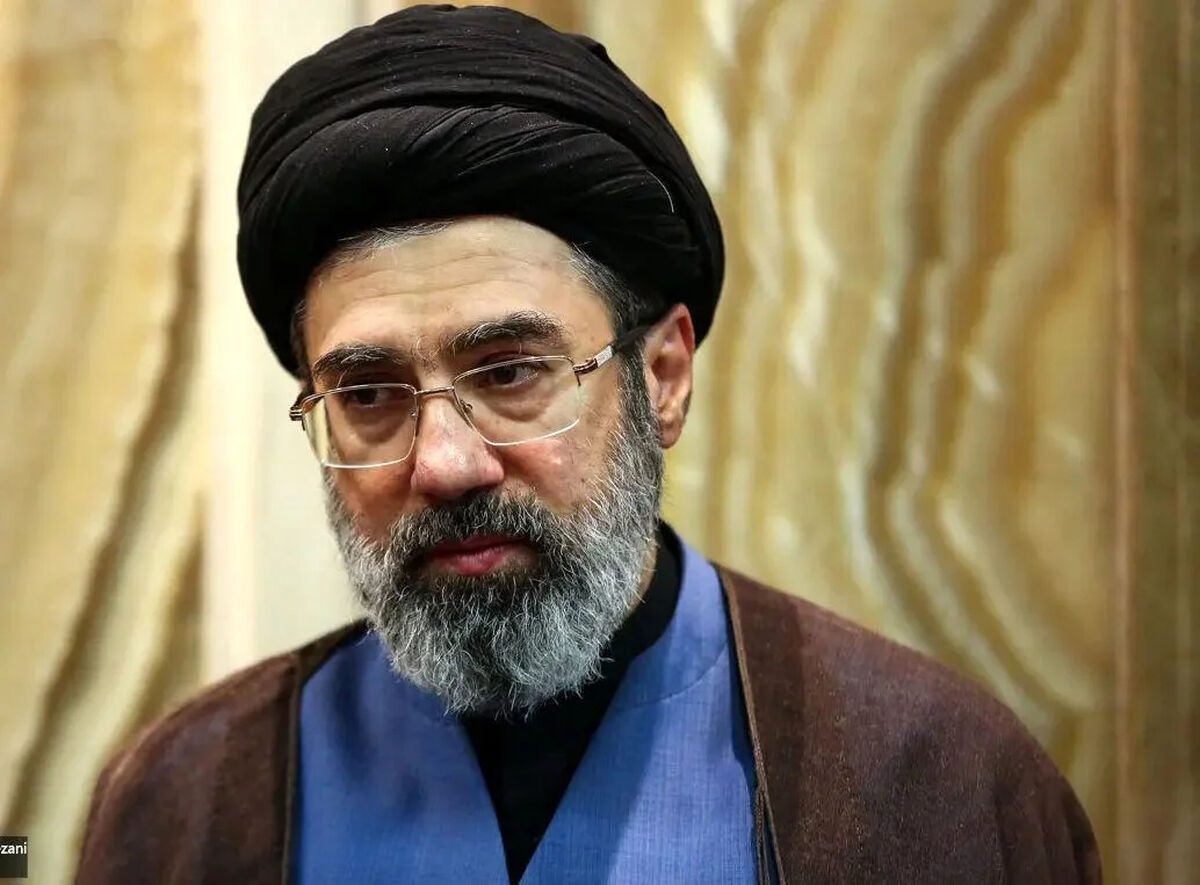 آیت الله سید مجتبی خامنه ای چند فرزند دارند؟ / آیا فرزند اولشان در لندن بدنیا آمده است؟