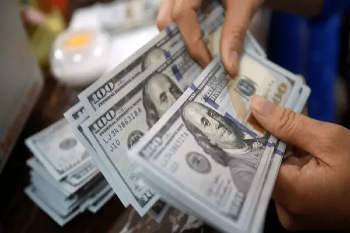 افزایش قیمت دلار در پی تهدید ترامپ/ دلار به 161 هزار تومان رسید