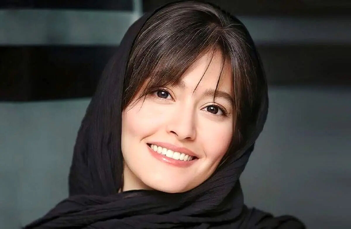 استوری معنادار پردیس احمدیه برای جاوید شاه ایران