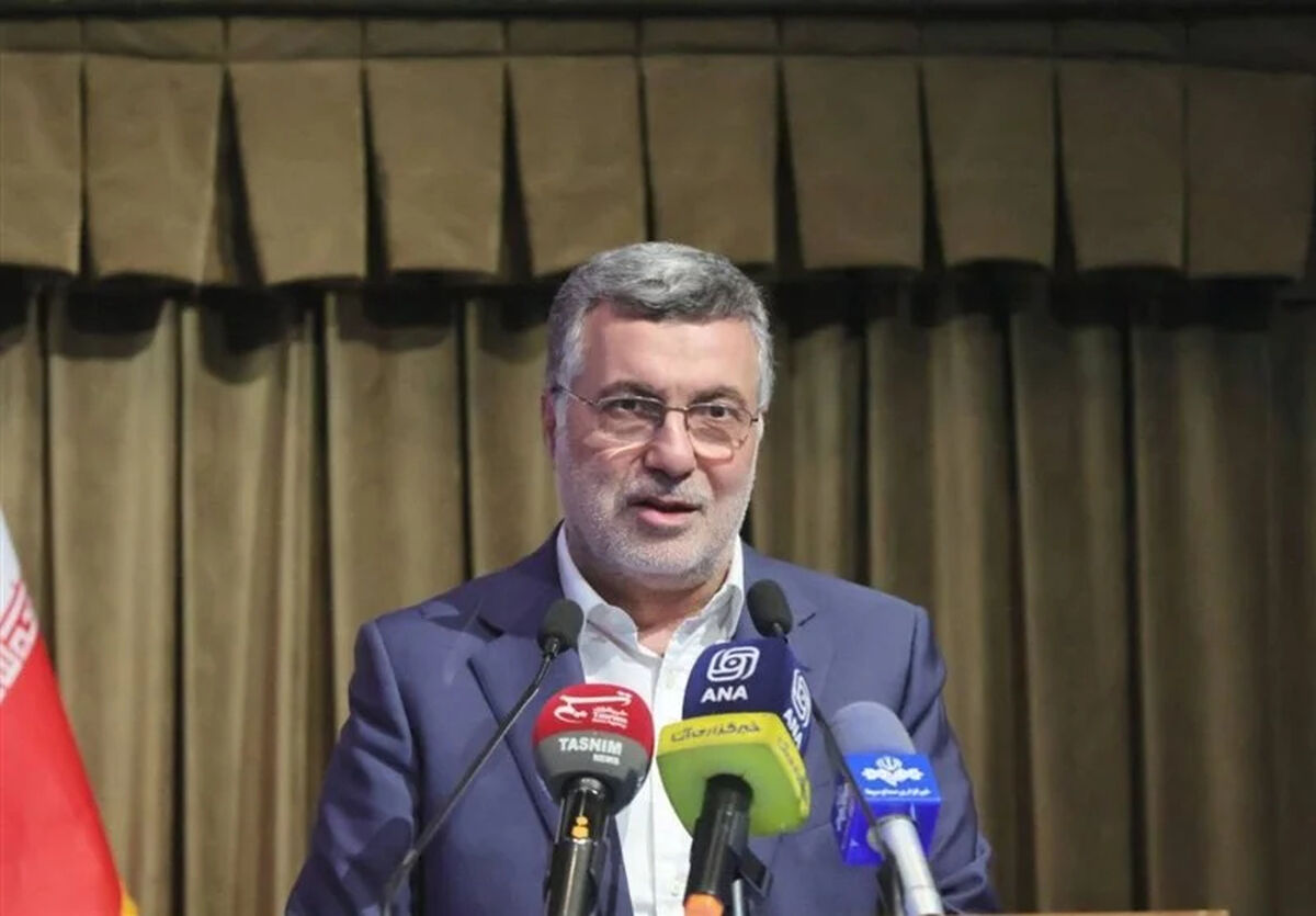 ایستادگی کارکنان صنعت دارو، پیام اقتدار ملی در برابر تهدیدهاست