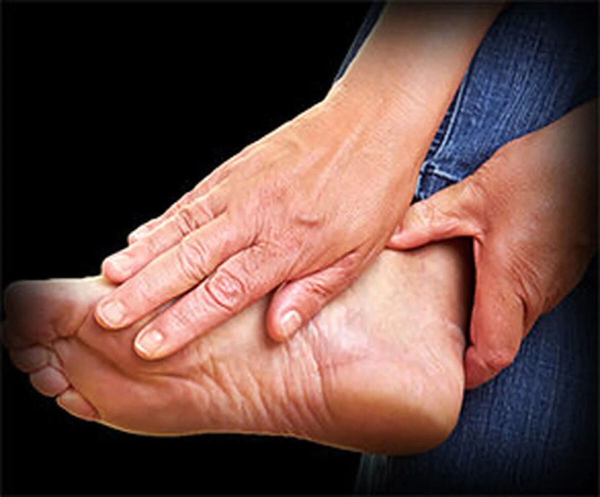 چطور از بروز درد و مشکلات پا پیشگیری کنیم؟ + ۵ نکته ساده