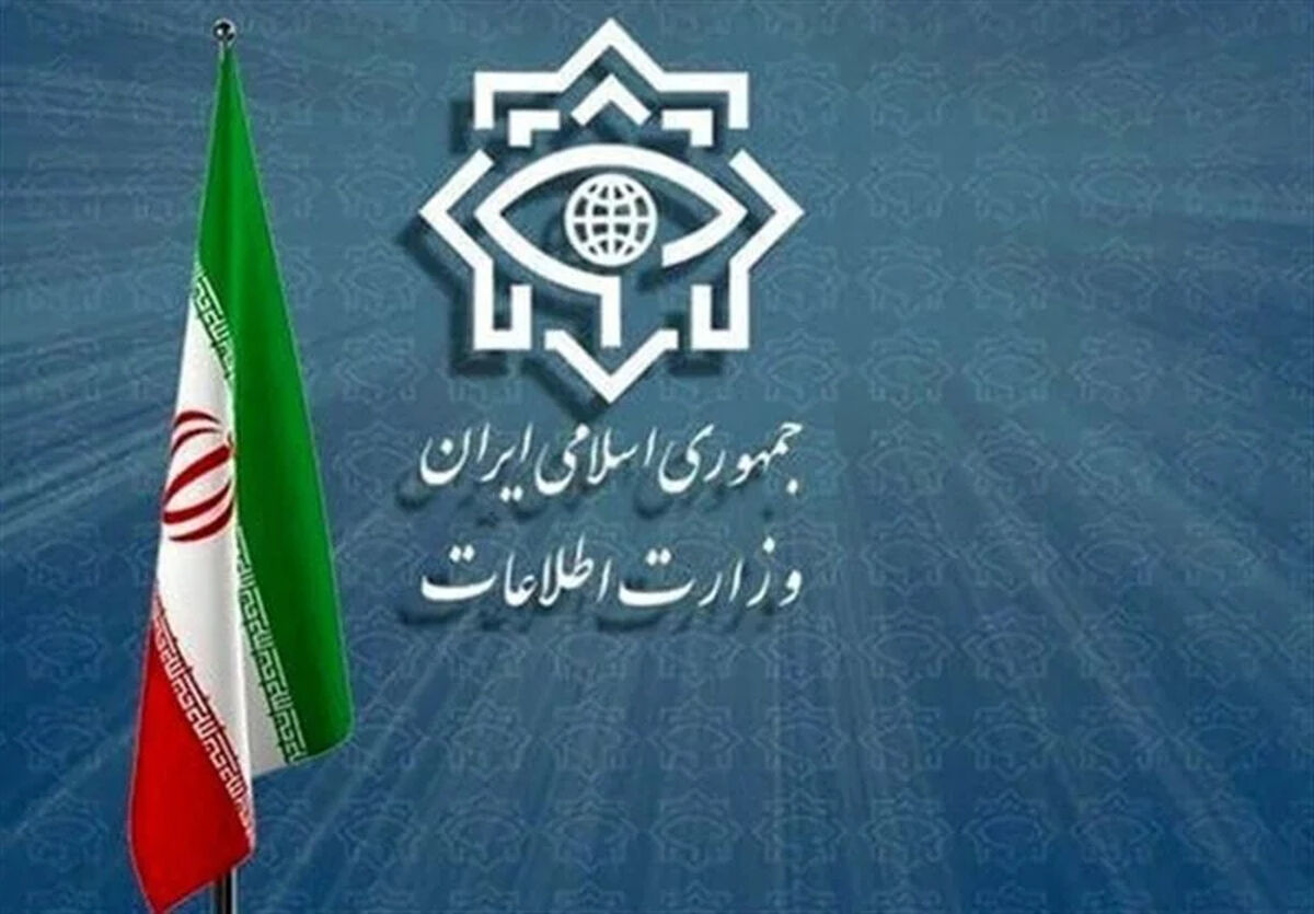 وزارت اطلاعات: سپاه مدافع راستین انقلاب اسلامی است