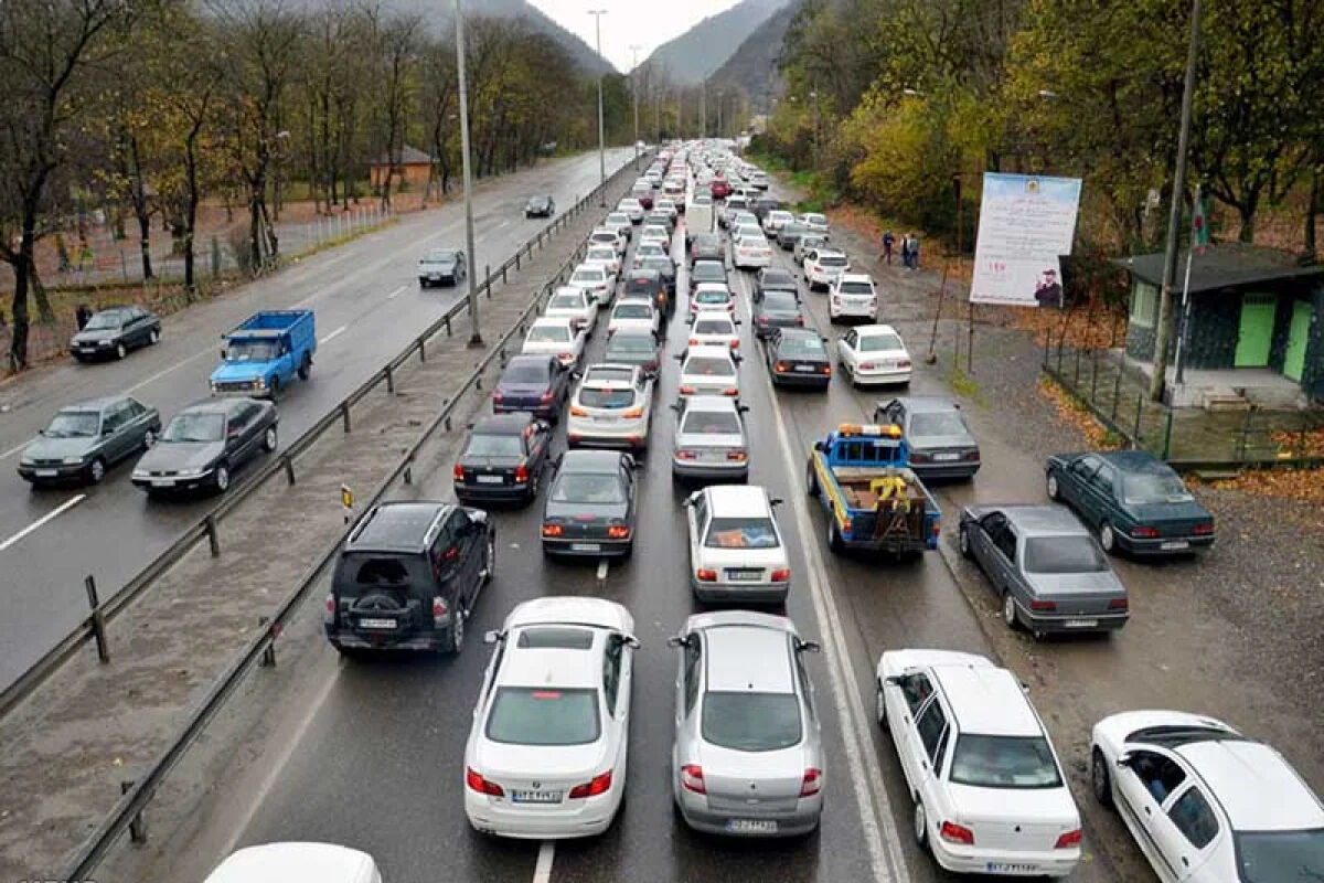 ترافیک سنگین در ورودی‌های تهران/ انسداد چند محور در جاده‌های کشور