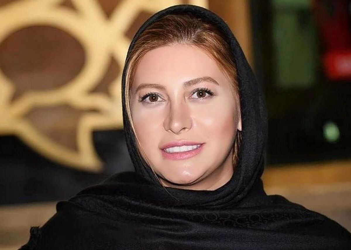 ایده استایل ترکیب سنتی و مدرن به سبک فریبا نادری با شال مامان بزرگی و شلوار لگ واید
