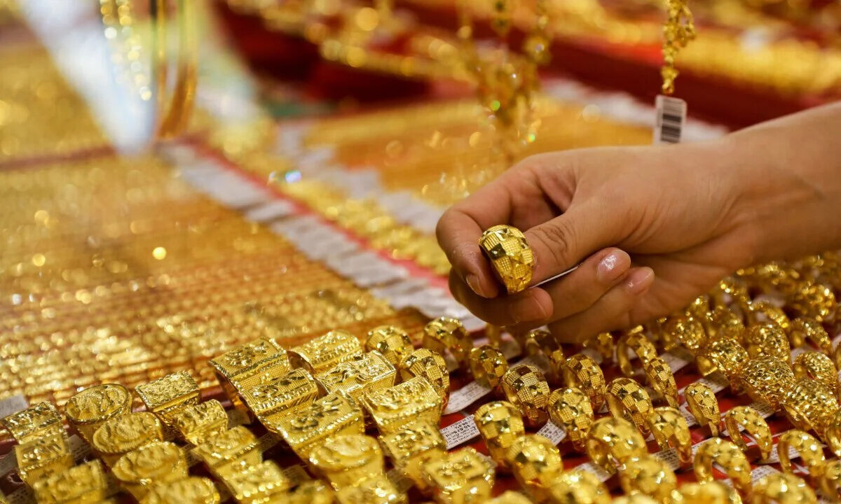 آخرین پیش بینی قیمت طلا و سکه امروز ۵ خرداد ۱۴۰۵ / طلا بخریم یا صبر کنیم؟