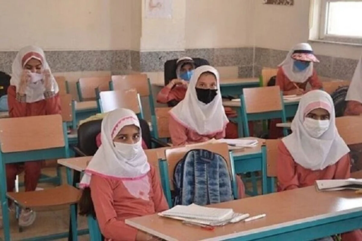 ثبت نام مدارس آغاز شد / از ممنوعیت دریافت وجه تا شرایط دانش آموزان فاقد مدارک هویتی