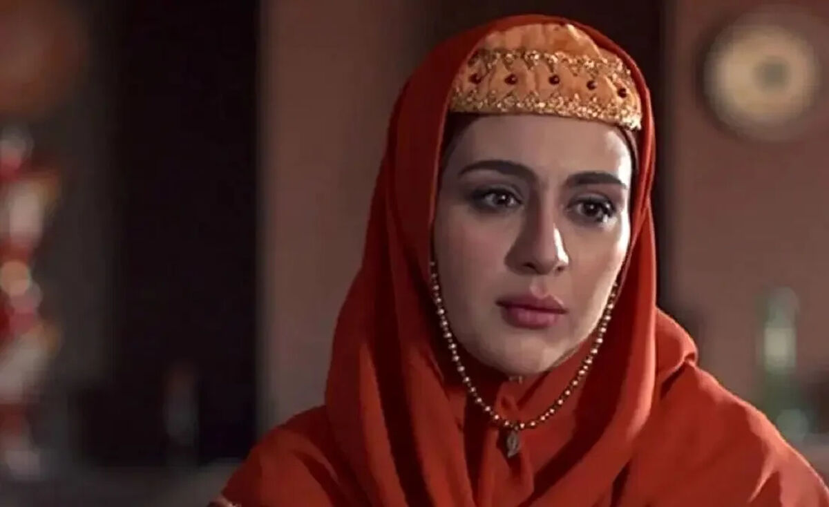سفر زمان؛ چهرۀ «گلنار سریال گیلدخت» در اتاق گریم «بی‌همگان»