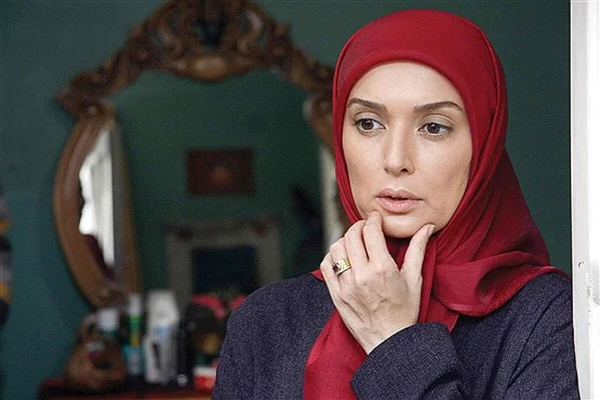 سفر در زمان | فریبرز عرب نیا، مختار سریال «مختارنامه» در کنار همسرش در یک مراسم