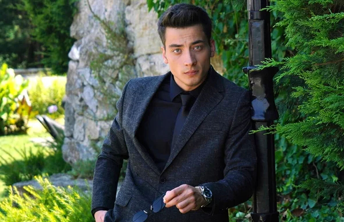 بیوگرافی آتاکان اوزکایا