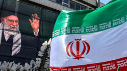 نکاتی برای حفظ آب بدن و پیشگیری از گرمازدگی در مراسم تشییع رهبر شهید انقلاب