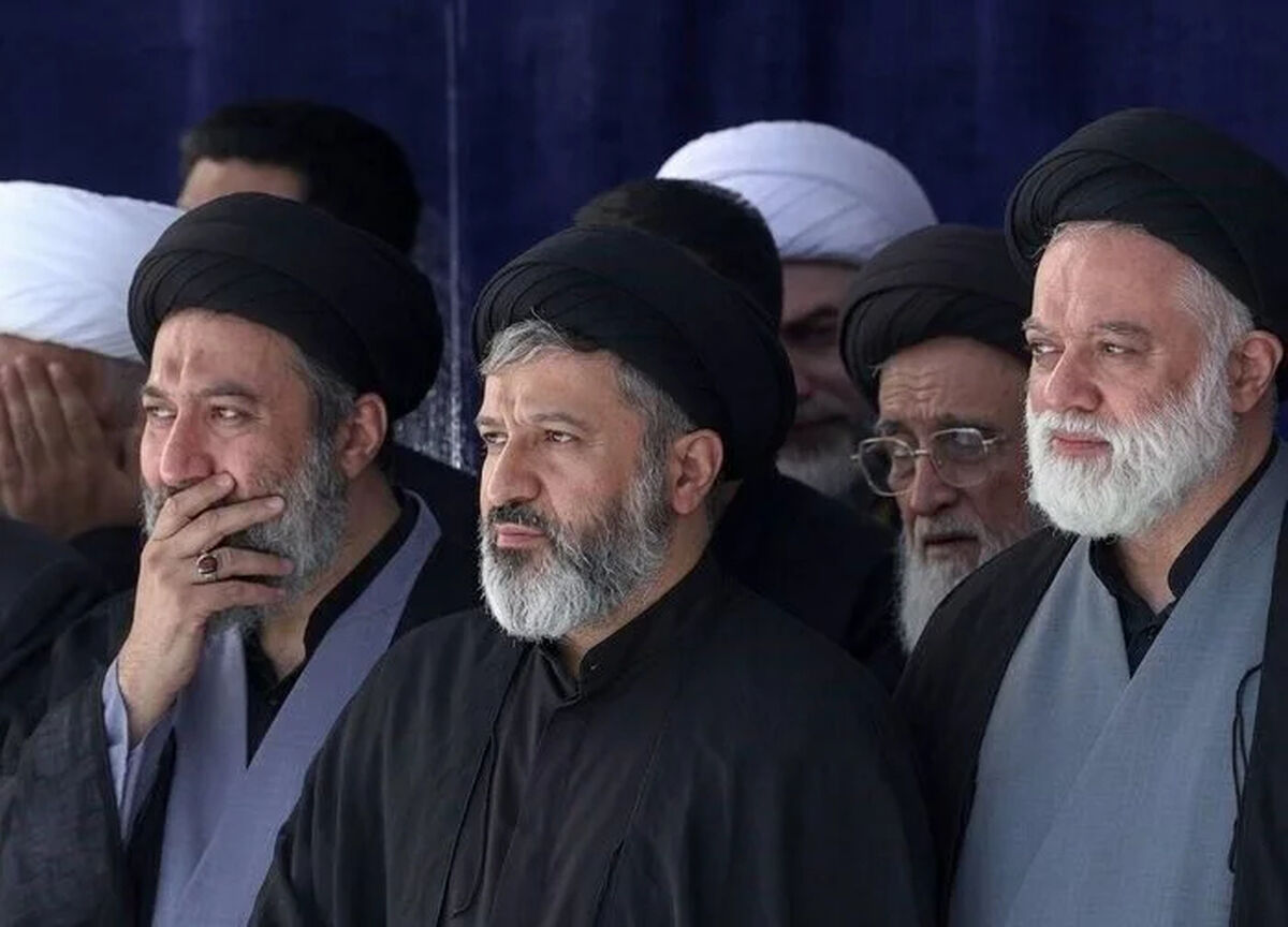عروس‌های خانواده آیت‌الله سیدعلی خامنه‌ای چه کسانی هستند؟ | چهار پسر ایشان با کدام خانواده‌های شناخته‌شده وصلت کرده‌اند؟