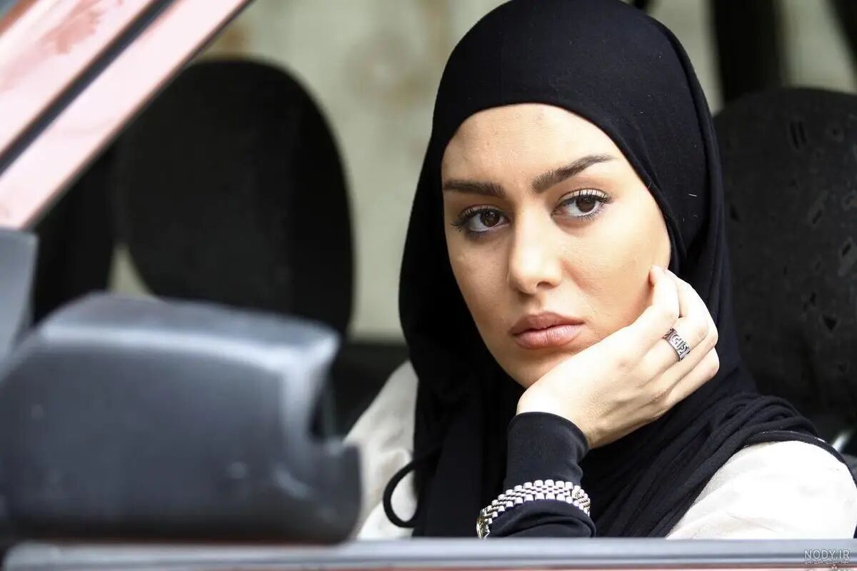 عکس دیده نشده از سحر قریشی در خارج از کشور / استایل جذاب خانم بازیگر در خیابان های نیویورک