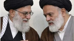 آیت الله سیدمصطفی خامنه‌ای را بیشتر بشناسید؛ پسری که بر پیکر پدر شهید نماز خواند