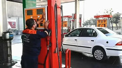 بنزین فعلا گران نمی‌شود