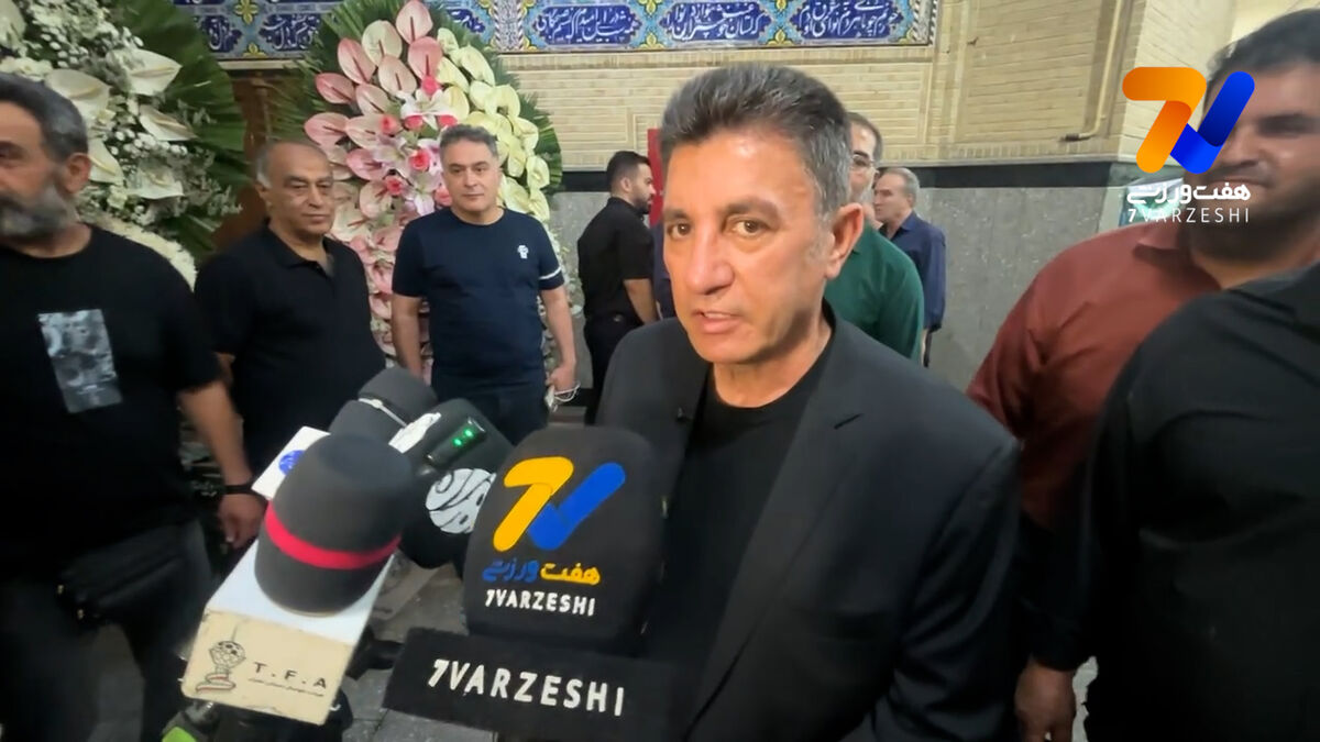  امیر قلعه نویی: حسین فرکی به گردن فوتبال ایران حق دارد