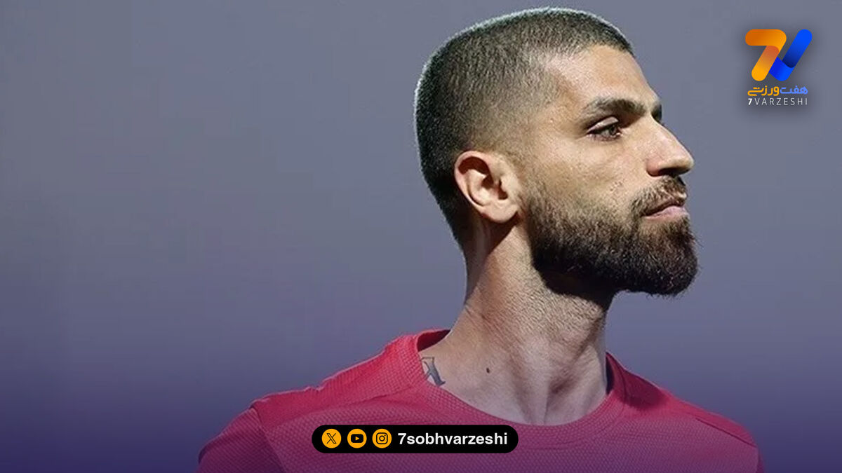 دوری یک ماهه هافبک فولاد از میادین